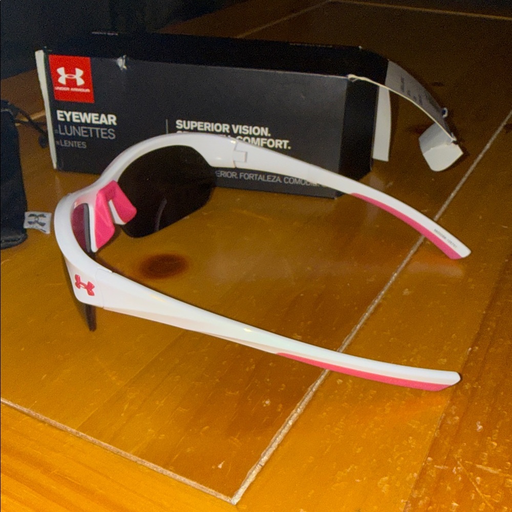 Under Armour White and Pink Sport Sunglasses with Black Logo Pouch - Picture 4 of 12